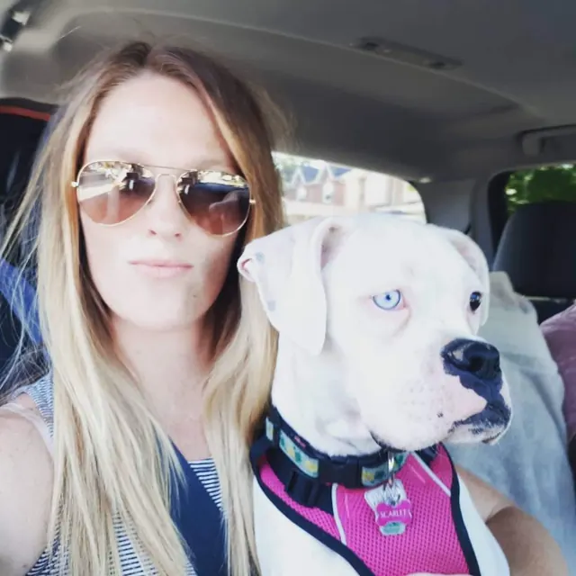 Kristi Smeets with her white Boxer